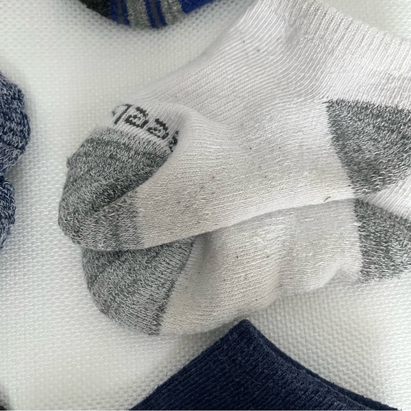 Reebok Toddler None Show socks 6 pairs size 2T -4T - Picture 6 of 7